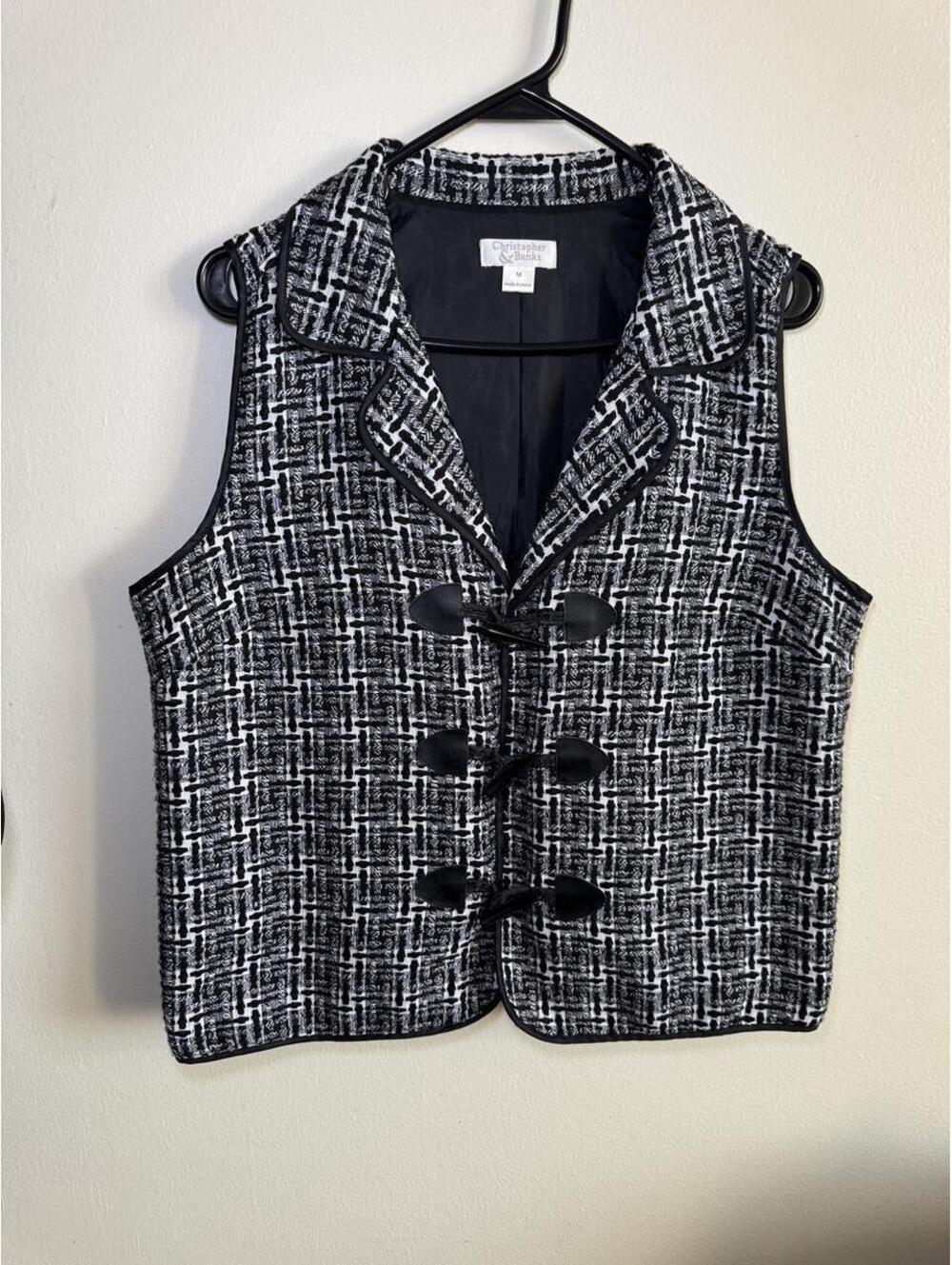 Christopher & Banks Black and White Houndstooth Vest Hook Loop Closure P2P 21 GC